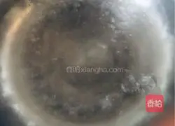 Illustration of how to make noodles with scallion oil 9