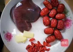 Red Date Pork Liver Soup Recipe Illustration 1