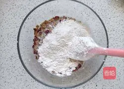 Illustration of making red date cake 5