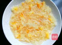 Illustration of how to make brown sugar, red dates and white fungus soup 3