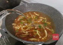 Illustration of egg flower mushroom soup 7