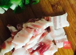 Illustration of how to make fried meat with okra 3