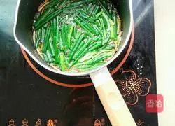 How to make scallion noodles 4