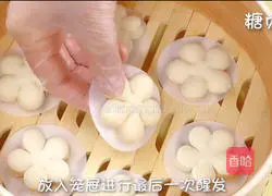 Illustration of how to make milk-flavored steamed buns 15