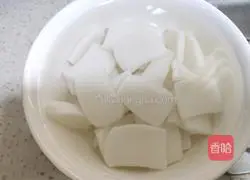 Illustration of how to make fried rice cakes with garlic sprouts enema 2