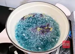 Illustration of how to soak star air in water 3