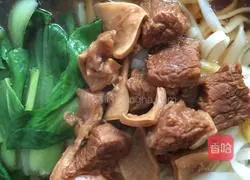 Illustration of how to make original beef noodles 2