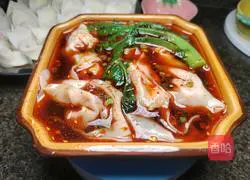 Illustration of how to make homemade red oil hand-copying 1