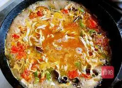 Illustration of handmade pot noodles 7