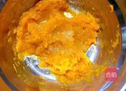 Illustration of how to make cartoon pumpkin steamed buns 1