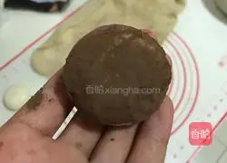 Illustration of how to make mushroom and bean paste buns 9