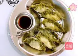 Spinach Illustration of how to make steamed dumplings 18