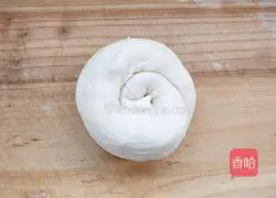 Illustration of how to make green onion pancake 5