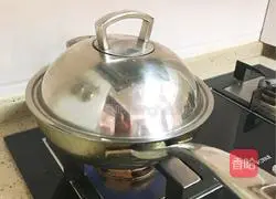 Illustration of how to make braised noodles 18