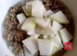 Winter Melon Meatball Soup Recipe Illustration 8