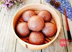 Illustration of how to make milk-flavored black rice steamed buns 13
