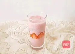Strawberry Milkshake Recipe Illustration 10