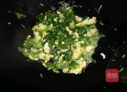 Illustration of how to make spinach and scrambled eggs 6