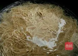 Illustration of how to make boiled dried shreds 10