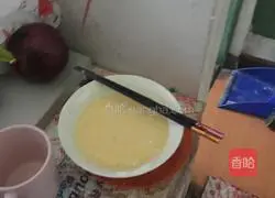 Illustration of how to make fried egg pancake 4