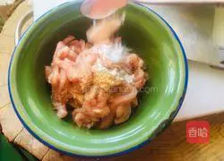 Illustration of how to make fish-flavored shredded pork at home 2