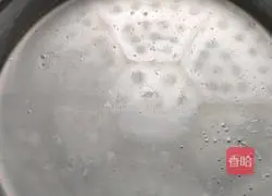 Illustration of how to make Xiaoxian dough (same steps as Liangpi) 6