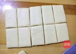 Illustration of how to make large dough cookies 10