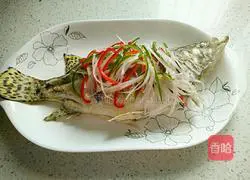 Illustration of how to make steamed mandarin fish 9