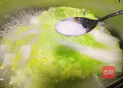 Illustration of how to make cabbage, tofu and fish head soup 8