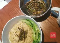 Illustration of homemade scallion noodles 3