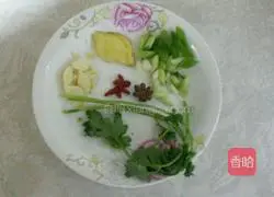 Illustration of how to make pork ribs and winter melon soup 1