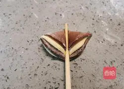 Illustration of how to make pumpkin cocoa steamed buns 10