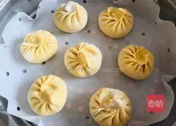 Illustration of how to make fennel beef buns 10