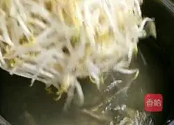 Illustration of how to make plain steamed buns 9