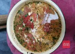 Illustration of how to make tomato and egg soup 8