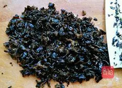 Illustration of how to make dumplings stuffed with zucchini and fungus 6