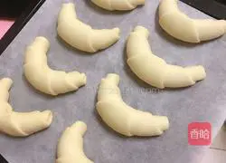 Illustration of how to make croissants 6