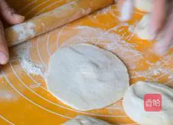 Illustration of how to make mushroom and meat buns 4