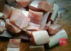 Illustration of how to make celery and shark soup 5