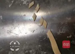 Angry Birds Bean Paste Bun Recipe Illustration 5