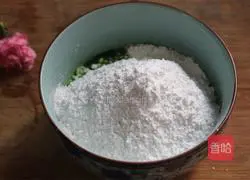 Illustration of how to make green dough balls 8