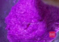 Illustration of how to make dragon fruit fritters 2