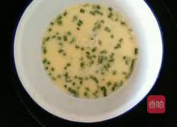 Illustration of how to make corn and egg custard 8