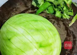 Illustration of how to make raw watermelon rind drink 2