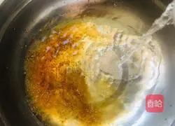 Illustration of how to make a bowl of steamed pork ribs 3