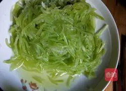  Illustration of how to make cold lettuce 3