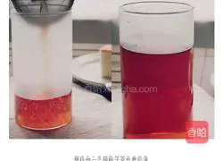 Illustration of how to make black tea milk cap 12