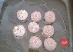 Illustration of how to make fried dumpling wrappers 7