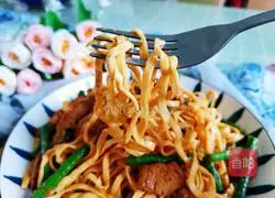 Steamed beans Illustration of making braised noodles 10