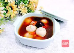 Illustration of how to make wolfberry fermented meatball soup 21